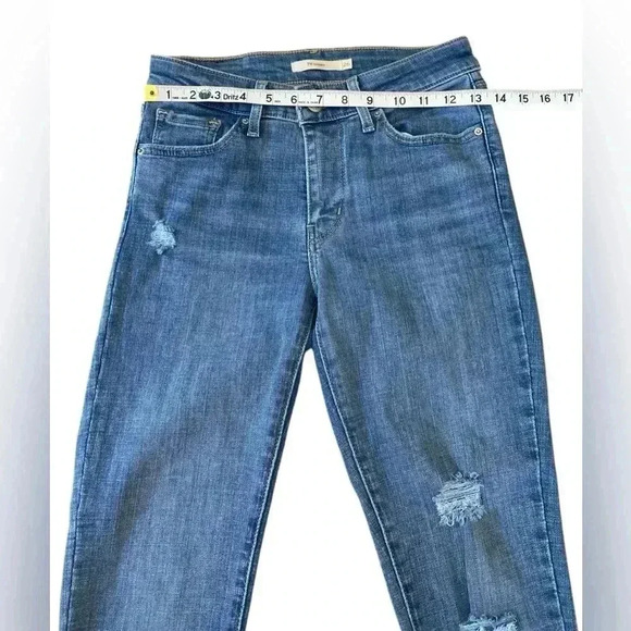 Levi's Women's 711 Skinny Jeans, W26-L30, Blue (Ripped jeans) - Picture 4 of 9